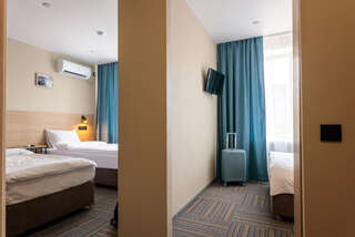 Гостиница Полёт Красноярск 3-местный номер-1