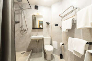 Гостиница Полёт Красноярск 3-местный номер-11